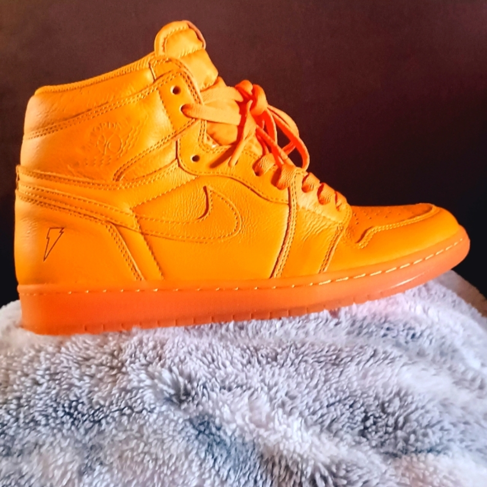 JORDAN  1 Retro OG G8 RD high orange